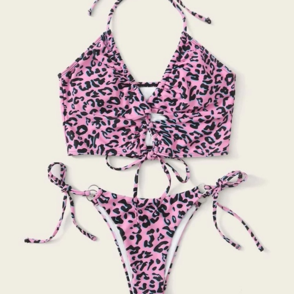 Bikini - Picture 4 of 6